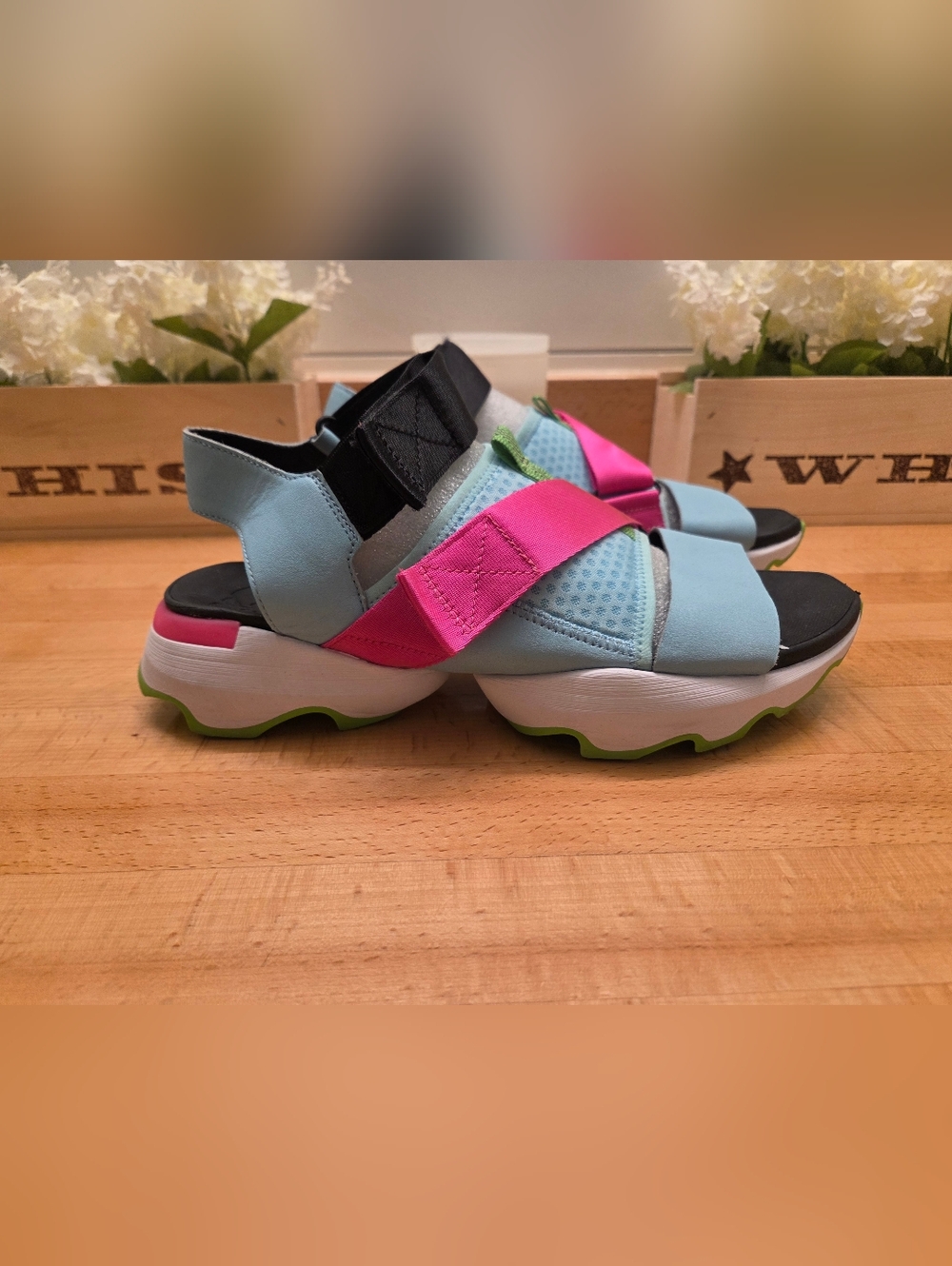 Sorel Kinetic Impact Sandals Ocean Surf Multicolored Strappy Womens Size 12